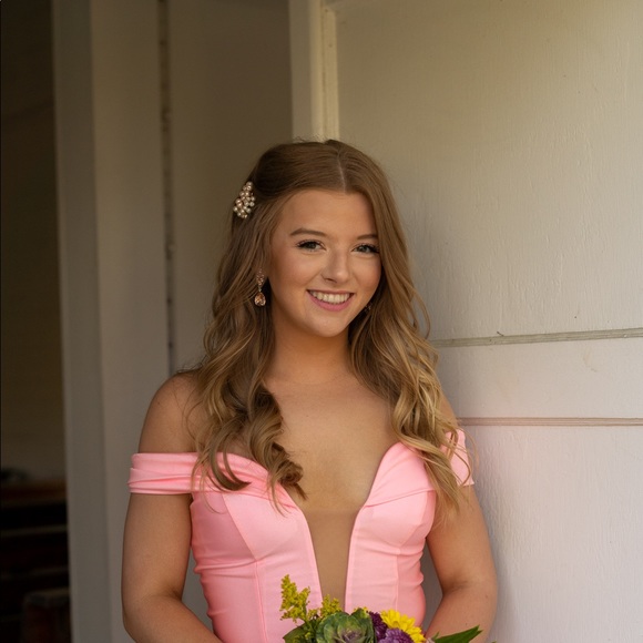 Meet your Posher, Mollie - Picture 1 of 1